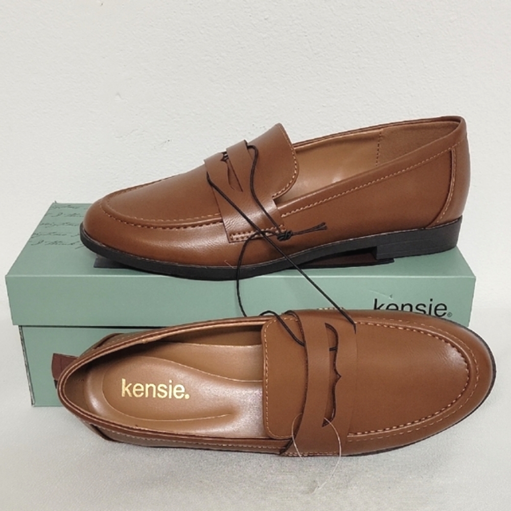Kensie Brown Leather Flats with Penny Keeper Strap Desing, With Extra Padding - Picture 1 of 5